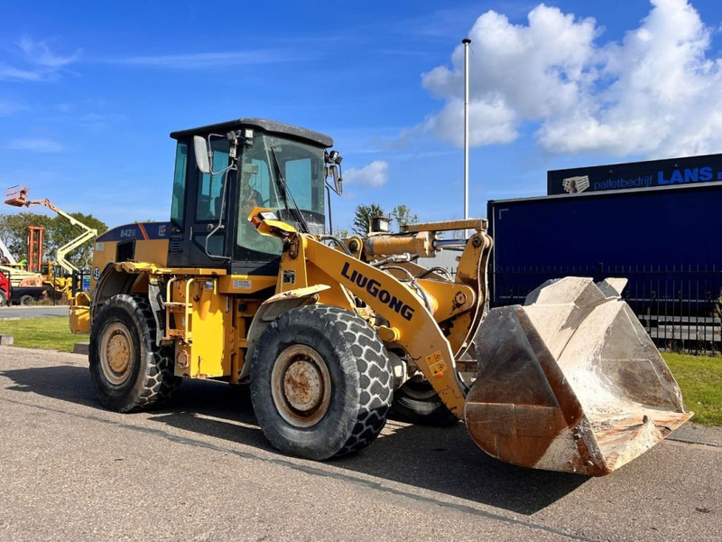 Chargeuse sur pneus LIUGONG /CATERPILLAR CLG842 III