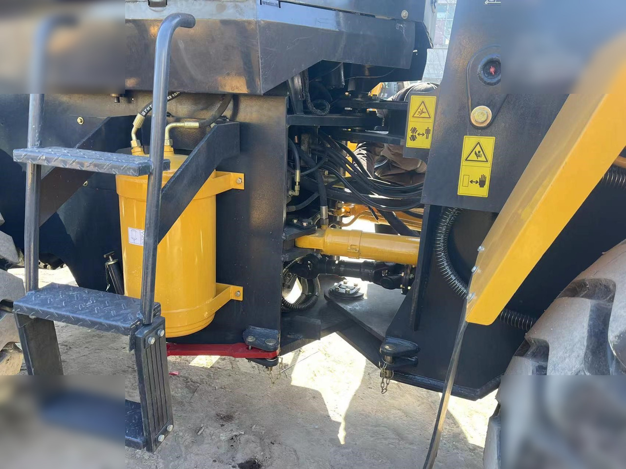 Chargeuse sur pneus LIUGONG CLG835H