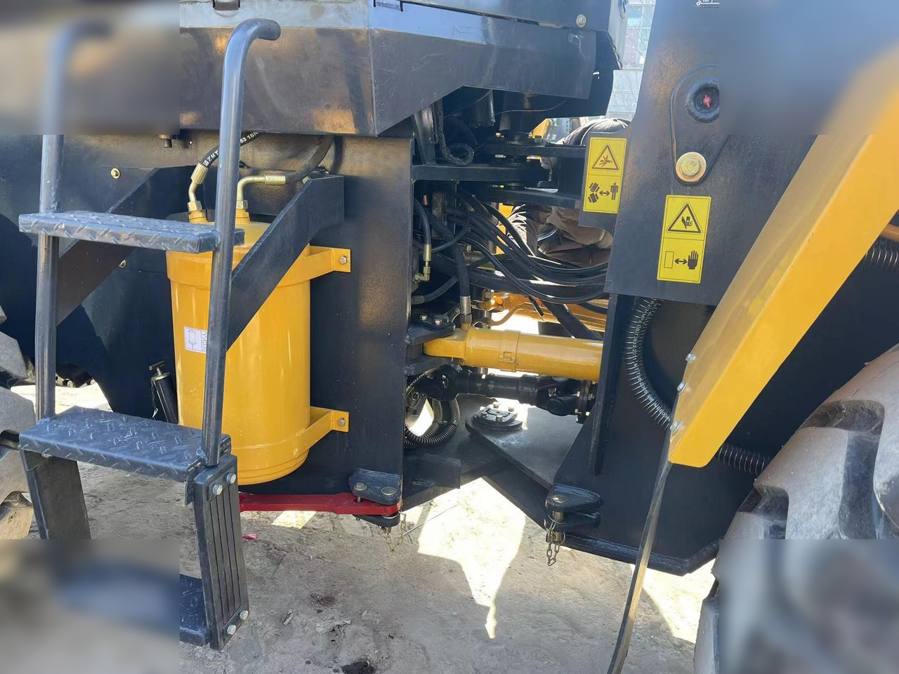 Chargeuse sur pneus LIUGONG CLG835H