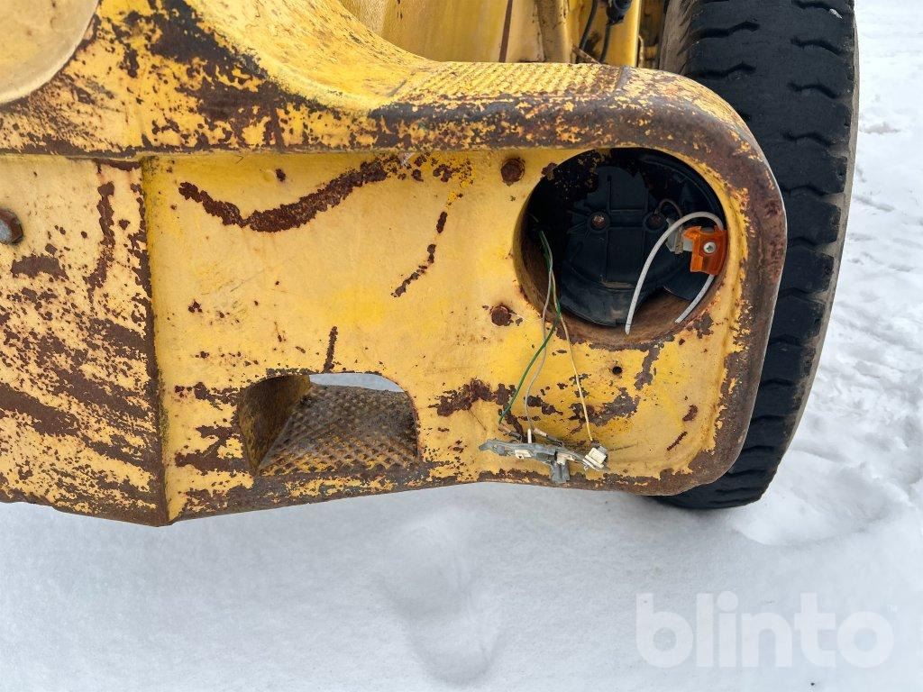 Chargeuse sur pneus LM 621