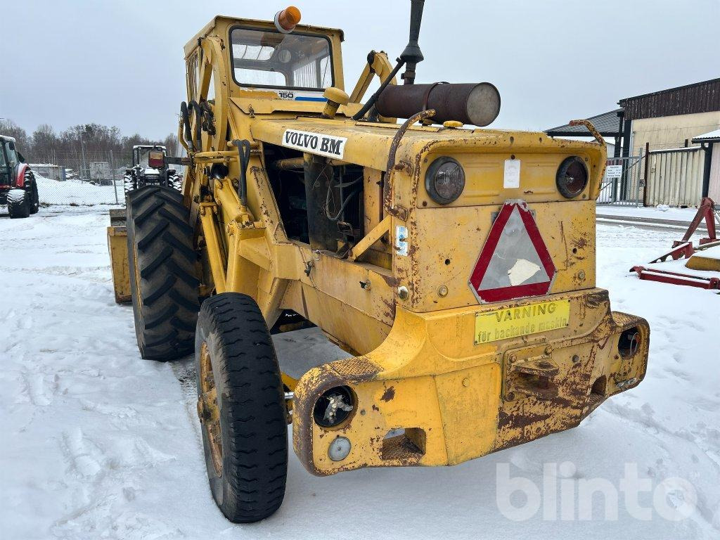 Chargeuse sur pneus LM 621