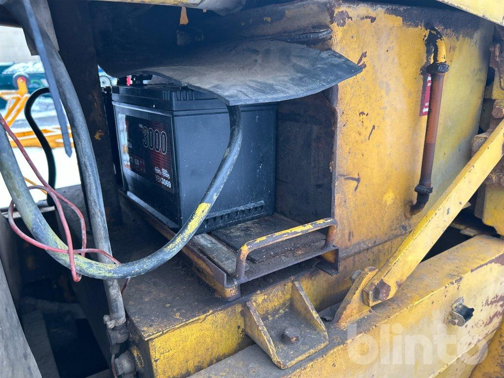 Chargeuse sur pneus LM 621