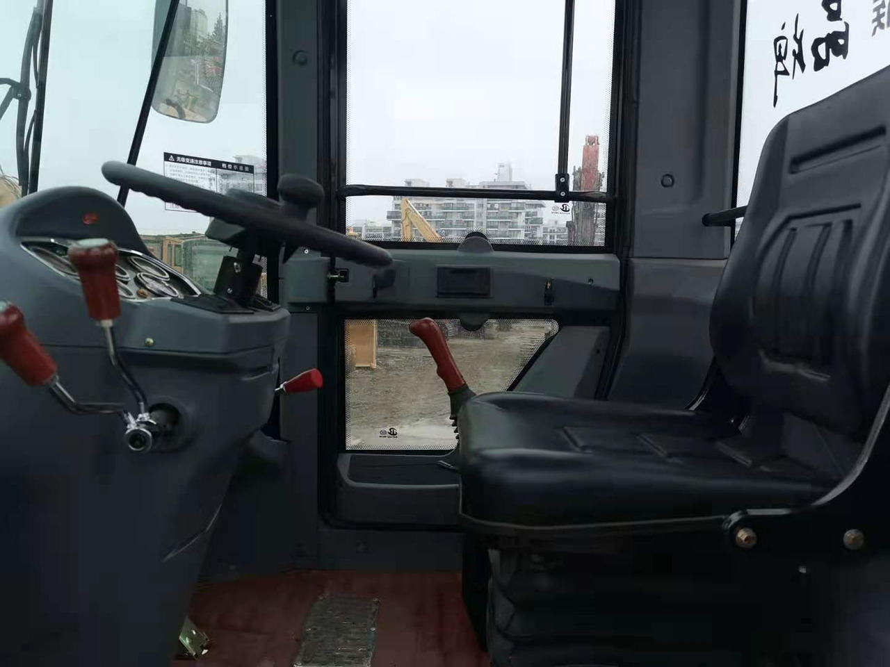 Chargeuse sur pneus LUGONG L928