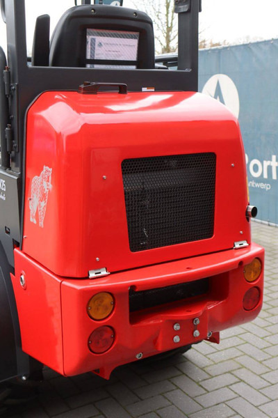 Chargeuse sur pneus Landward Panther W25