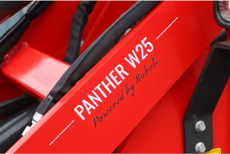 Chargeuse sur pneus Landward Panther W25