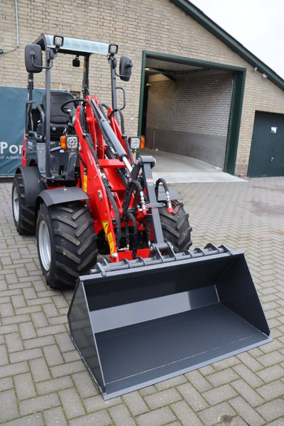 Chargeuse sur pneus Landward Panther W25