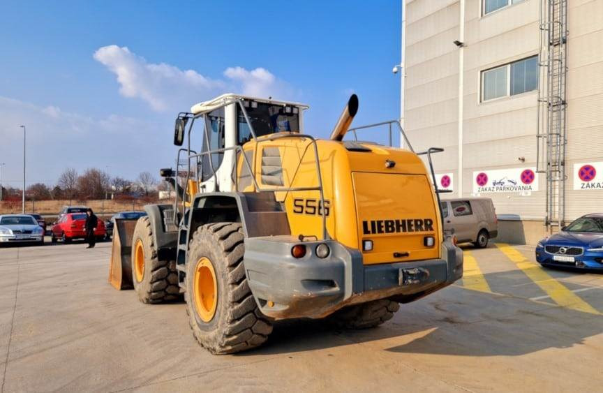 Chargeuse sur pneus Liebherr 556