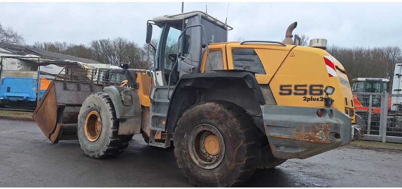 Chargeuse sur pneus Liebherr 556 Radlader