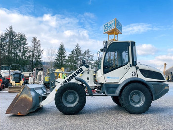 Chargeuse sur pneus Liebherr L506C (3725)