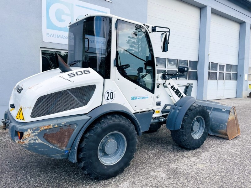 Chargeuse sur pneus Liebherr L506C (3725)