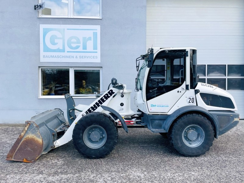 Chargeuse sur pneus Liebherr L506C (3725)
