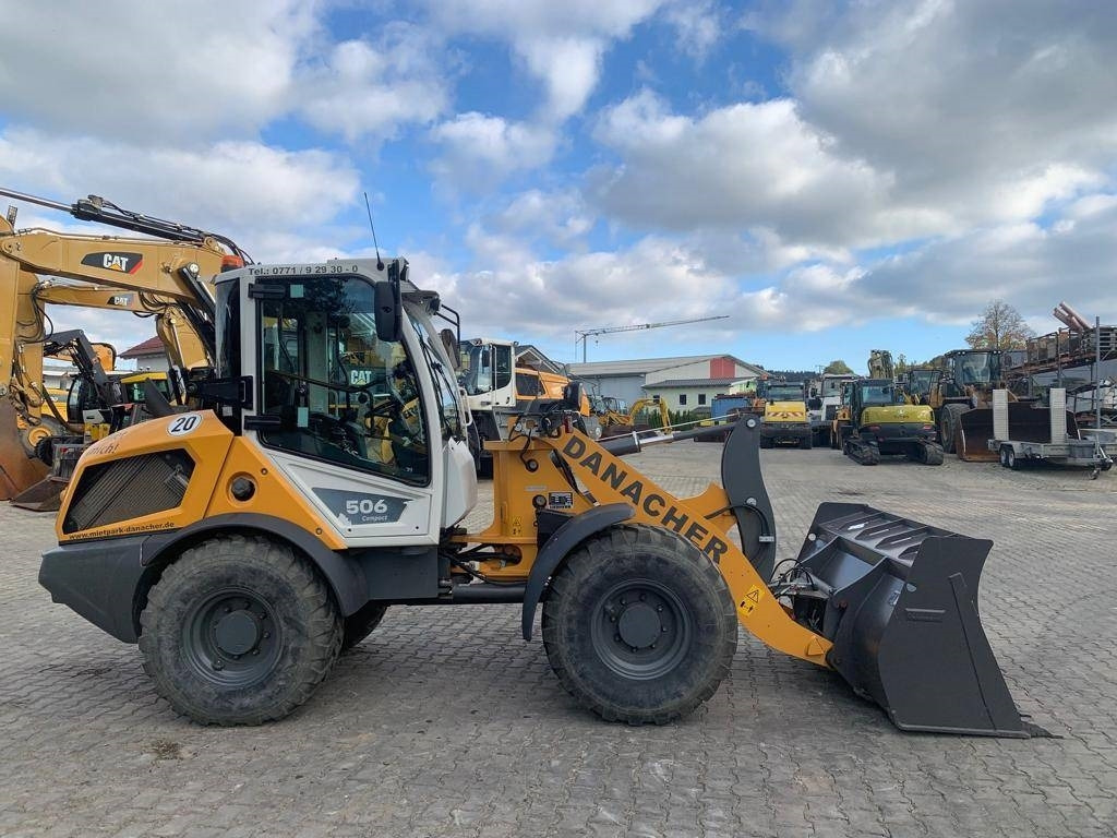 Chargeuse sur pneus Liebherr L506 Compact
