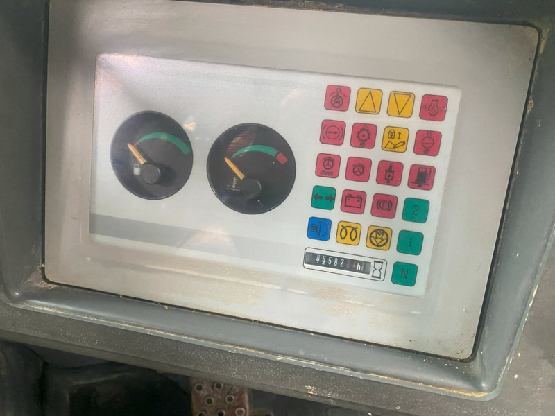 Chargeuse sur pneus Liebherr L506 stereo NVT