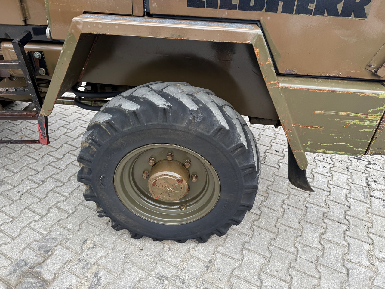 Chargeuse sur pneus Liebherr L508 / FUG93 Radlader