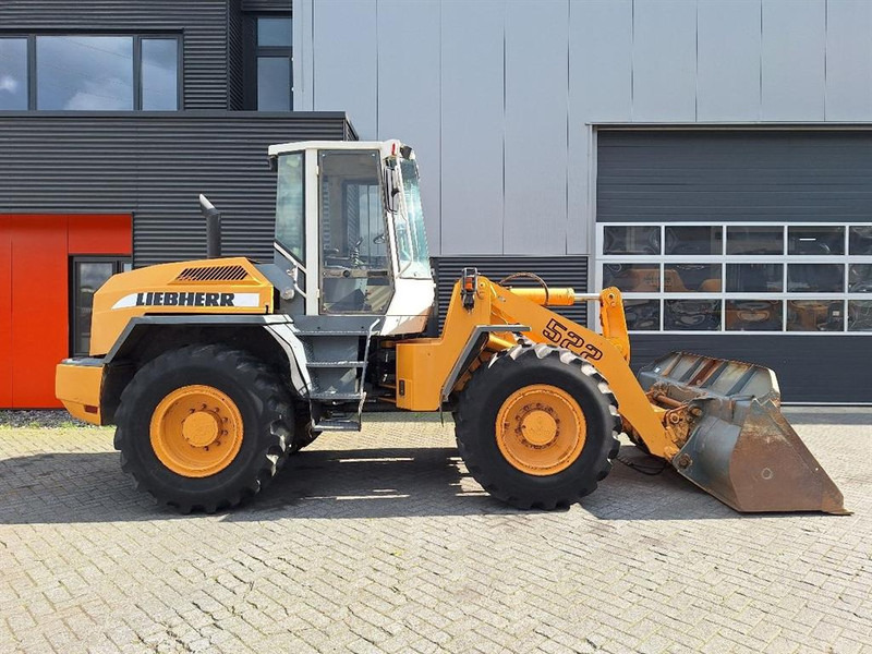 Chargeuse sur pneus Liebherr L522