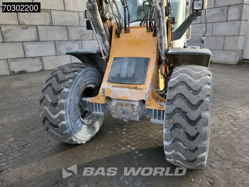 Chargeuse sur pneus Liebherr L538 High Tip Bucket