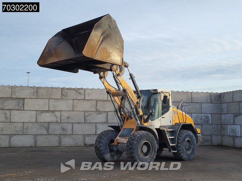 Chargeuse sur pneus Liebherr L538 High Tip Bucket