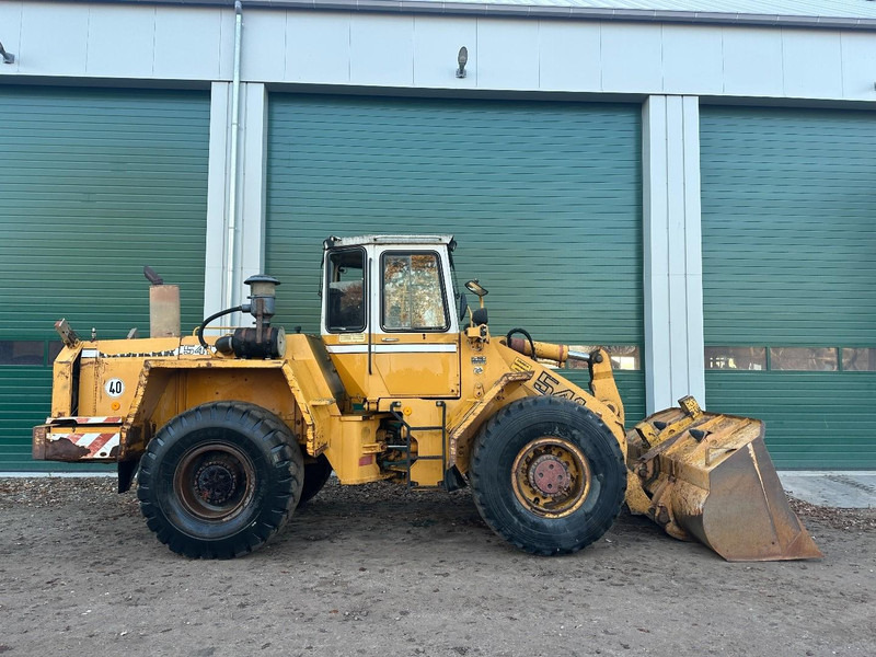 Chargeuse sur pneus Liebherr L541 Included spare wheels