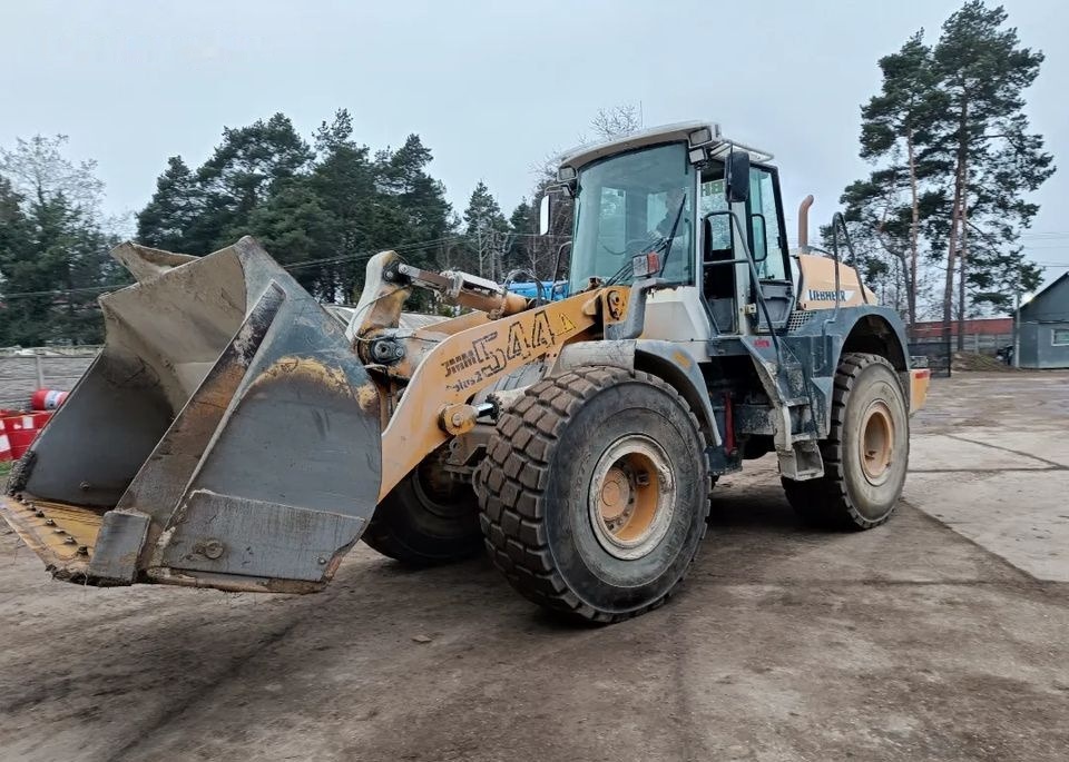 Chargeuse sur pneus Liebherr L544 2 plus 2