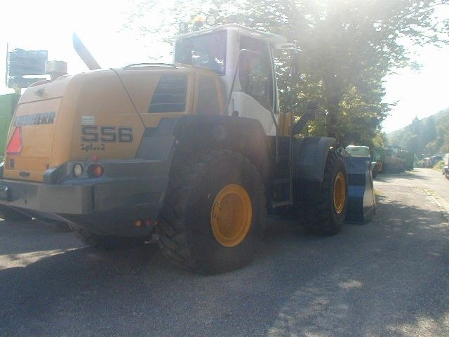 Chargeuse sur pneus Liebherr L556 2plus2