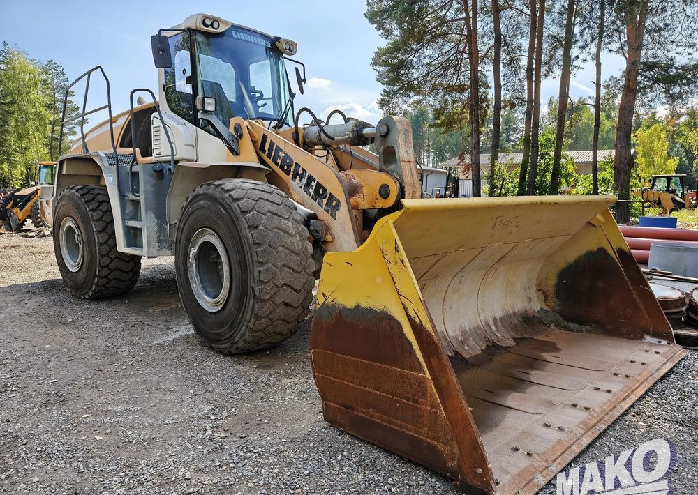 Chargeuse sur pneus Liebherr L566