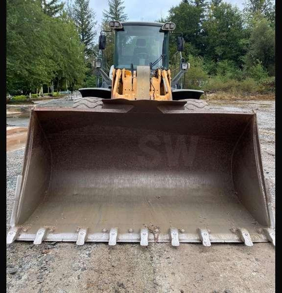 Chargeuse sur pneus Liebherr L566