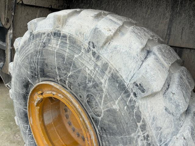 Chargeuse sur pneus Liebherr L566