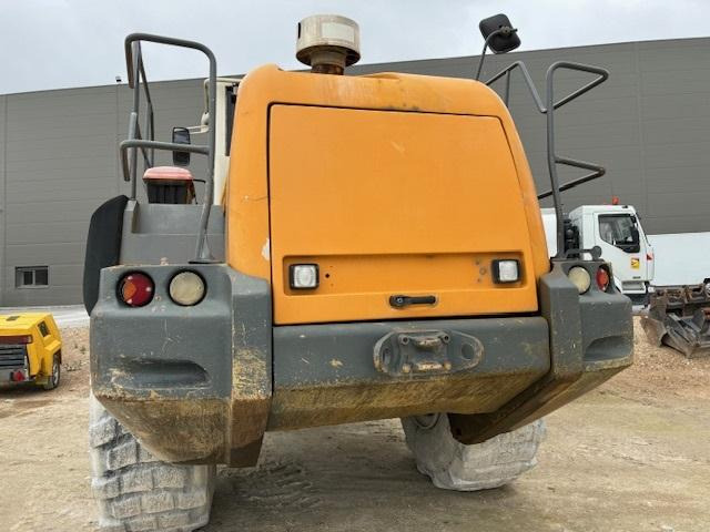 Chargeuse sur pneus Liebherr L566