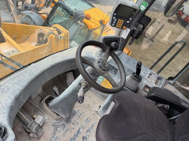 Chargeuse sur pneus Liebherr L566