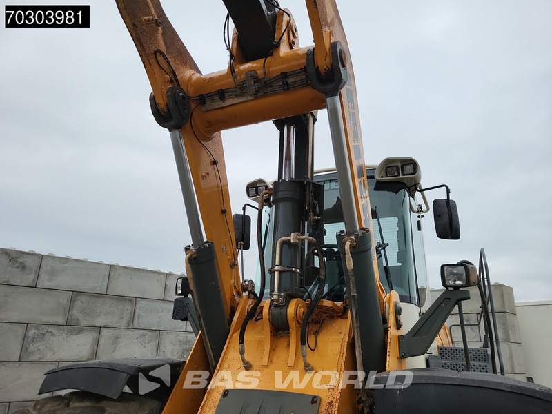 Chargeuse sur pneus Liebherr L576