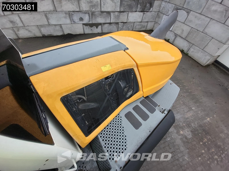 Chargeuse sur pneus Liebherr L576