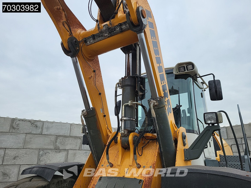 Chargeuse sur pneus Liebherr L576