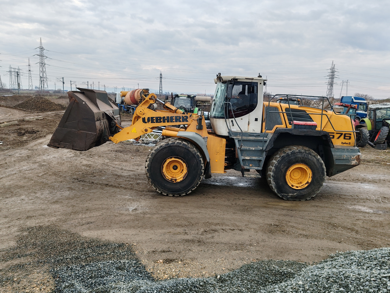 Chargeuse sur pneus Liebherr L576 2plus2