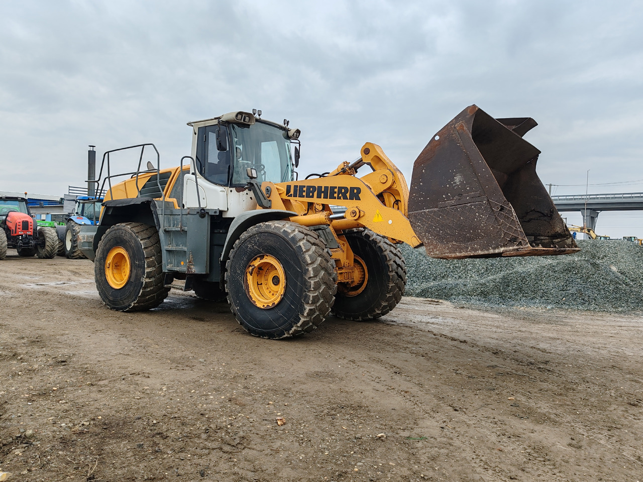 Chargeuse sur pneus Liebherr L576 2plus2