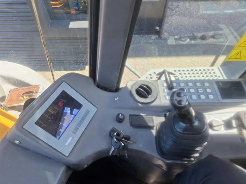 Chargeuse sur pneus Liebherr L580