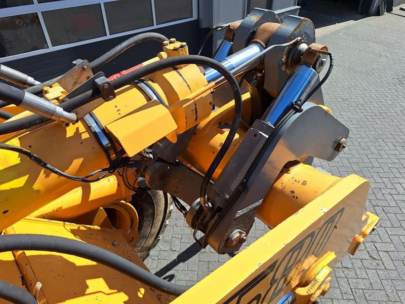 Chargeuse sur pneus Liebherr L580