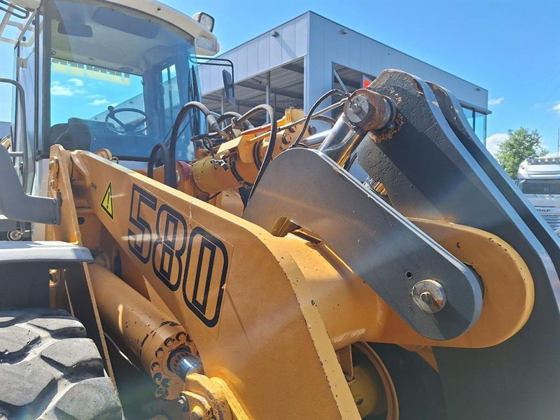 Chargeuse sur pneus Liebherr L580