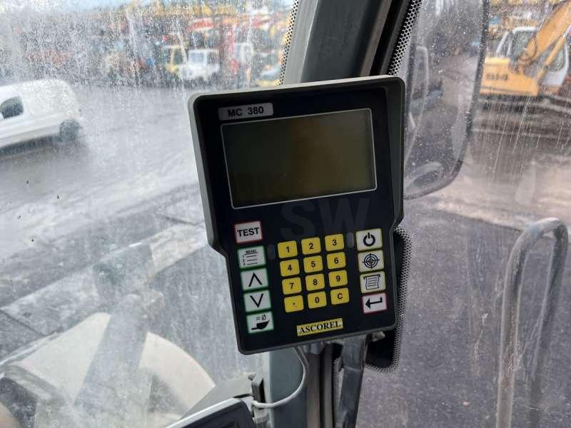 Chargeuse sur pneus Liebherr L580