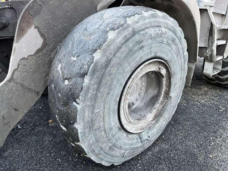 Chargeuse sur pneus Liebherr L580