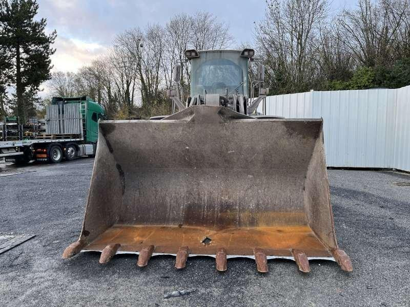 Chargeuse sur pneus Liebherr L580