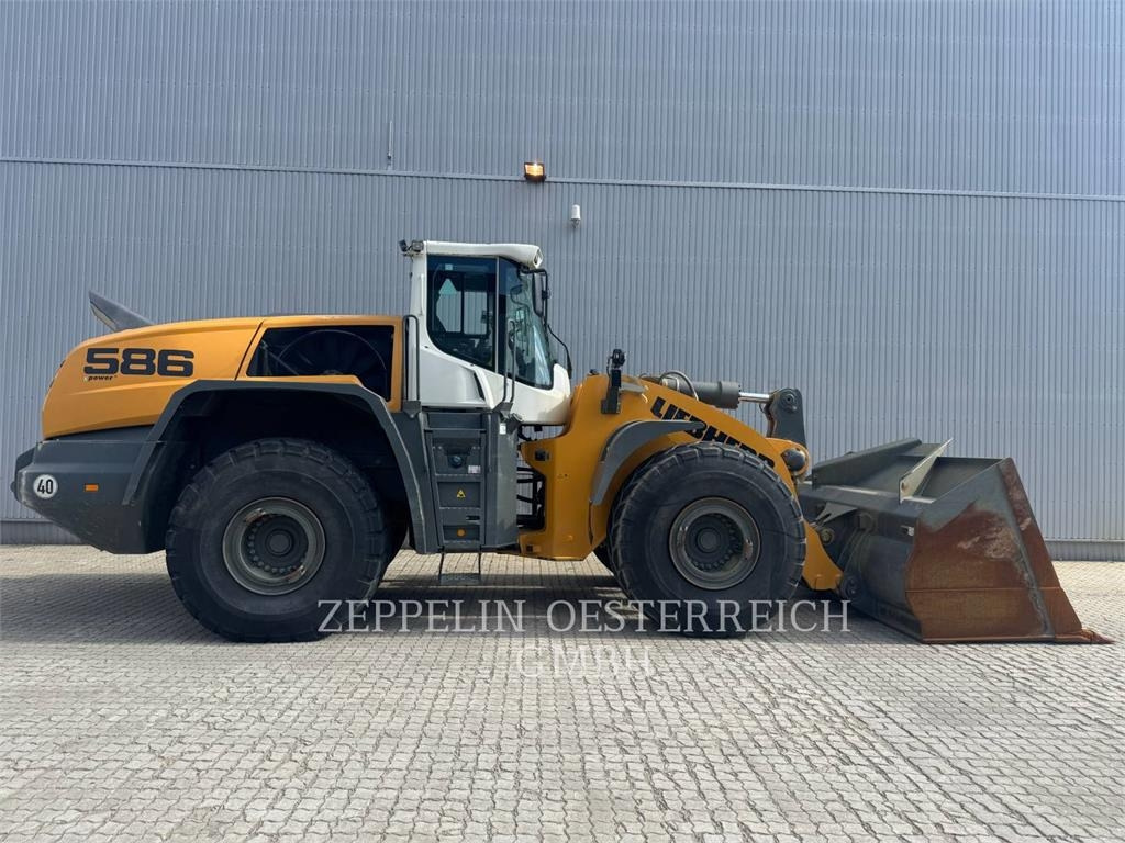 Chargeuse sur pneus Liebherr L586