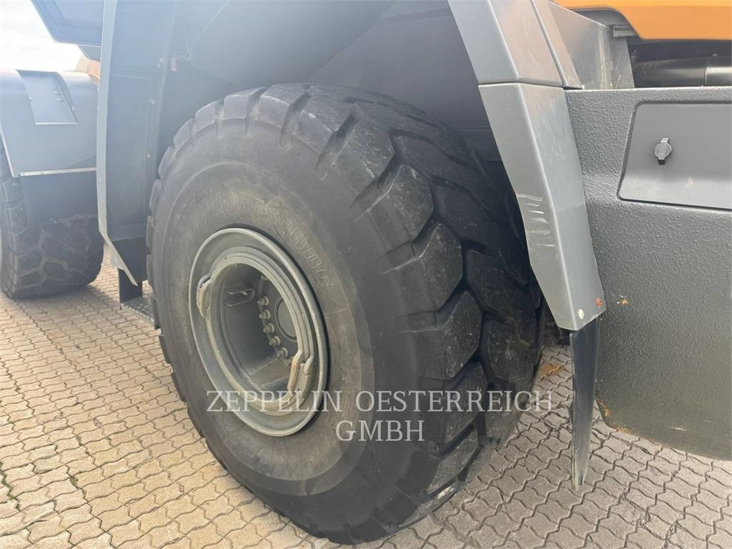 Chargeuse sur pneus Liebherr L586