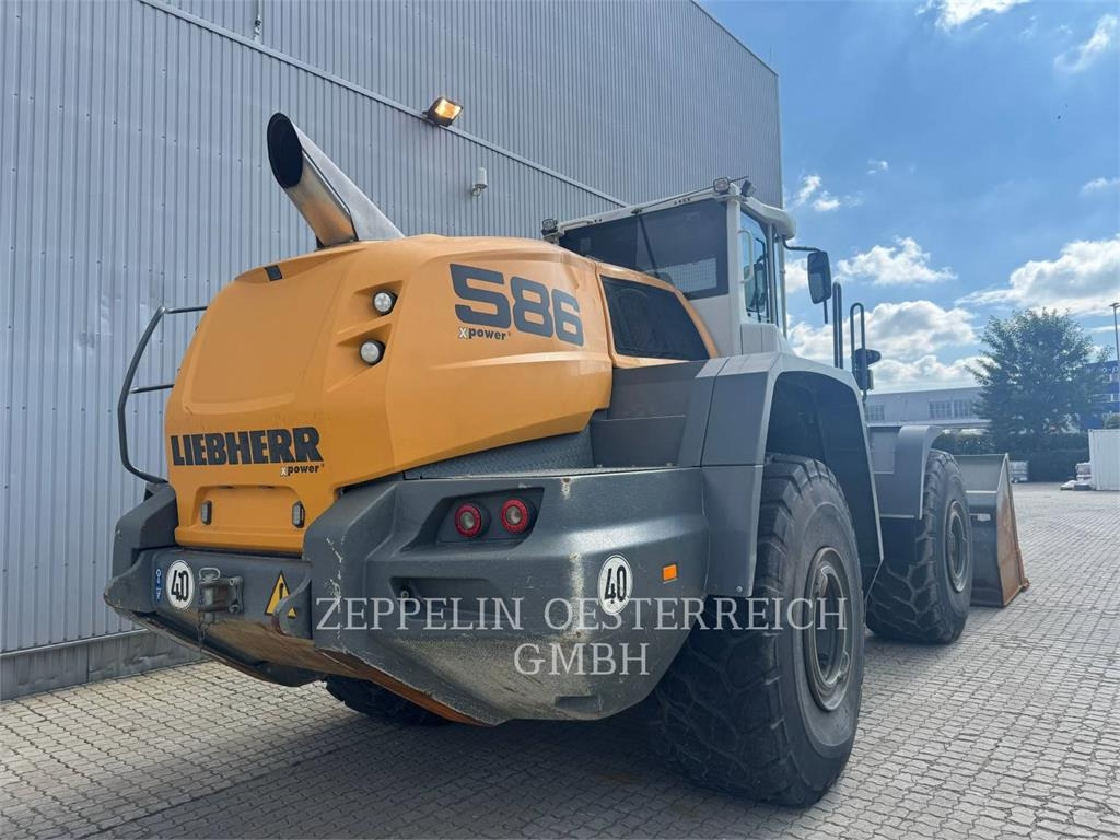Chargeuse sur pneus Liebherr L586