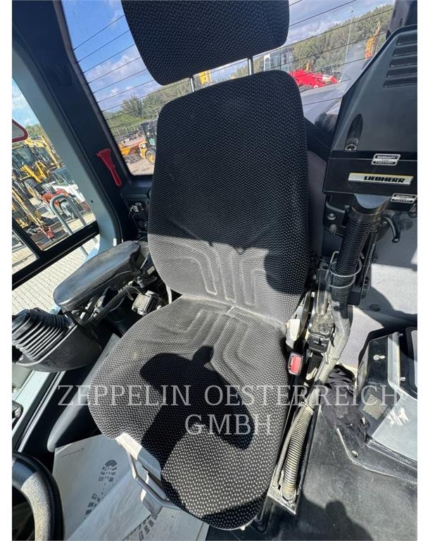 Chargeuse sur pneus Liebherr L586