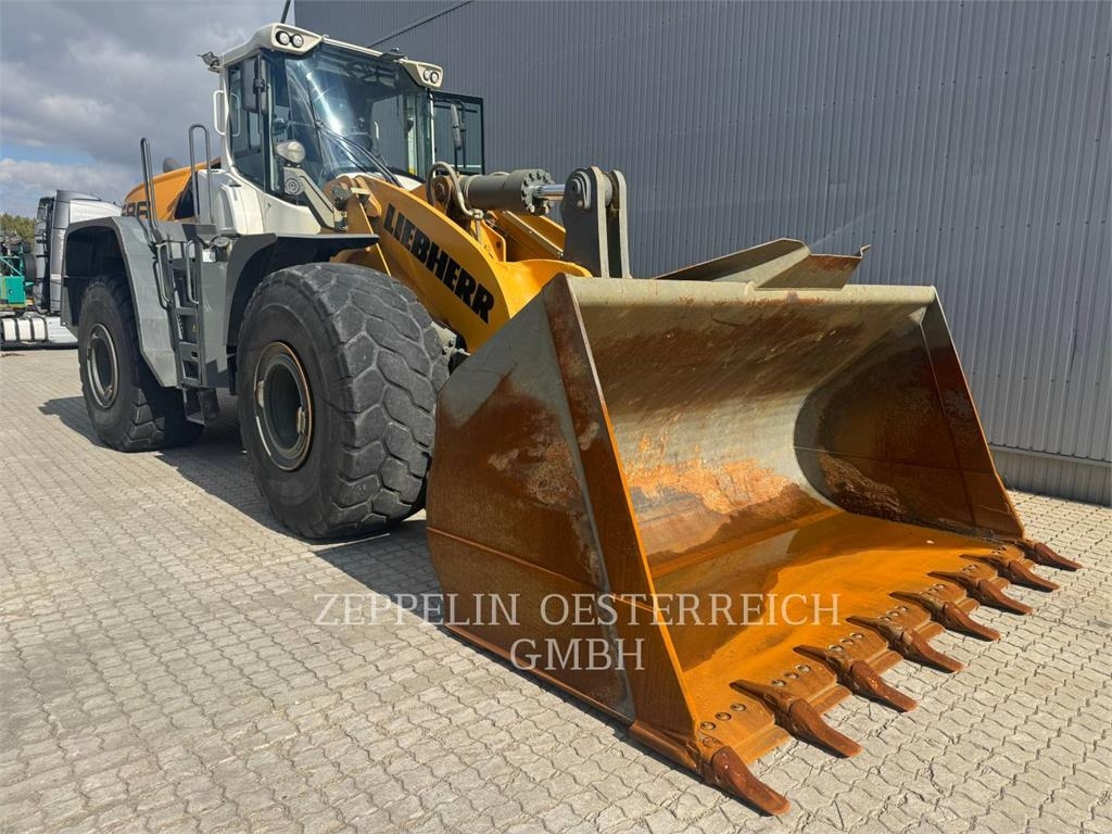 Chargeuse sur pneus Liebherr L586