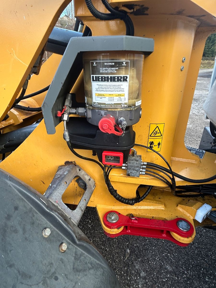 Chargeuse sur pneus Liebherr L 506
