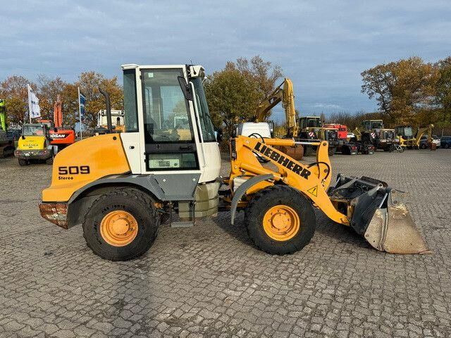 Chargeuse sur pneus Liebherr L 509, 4+1 Schaufel, 3. Steuerkreis, Gabel