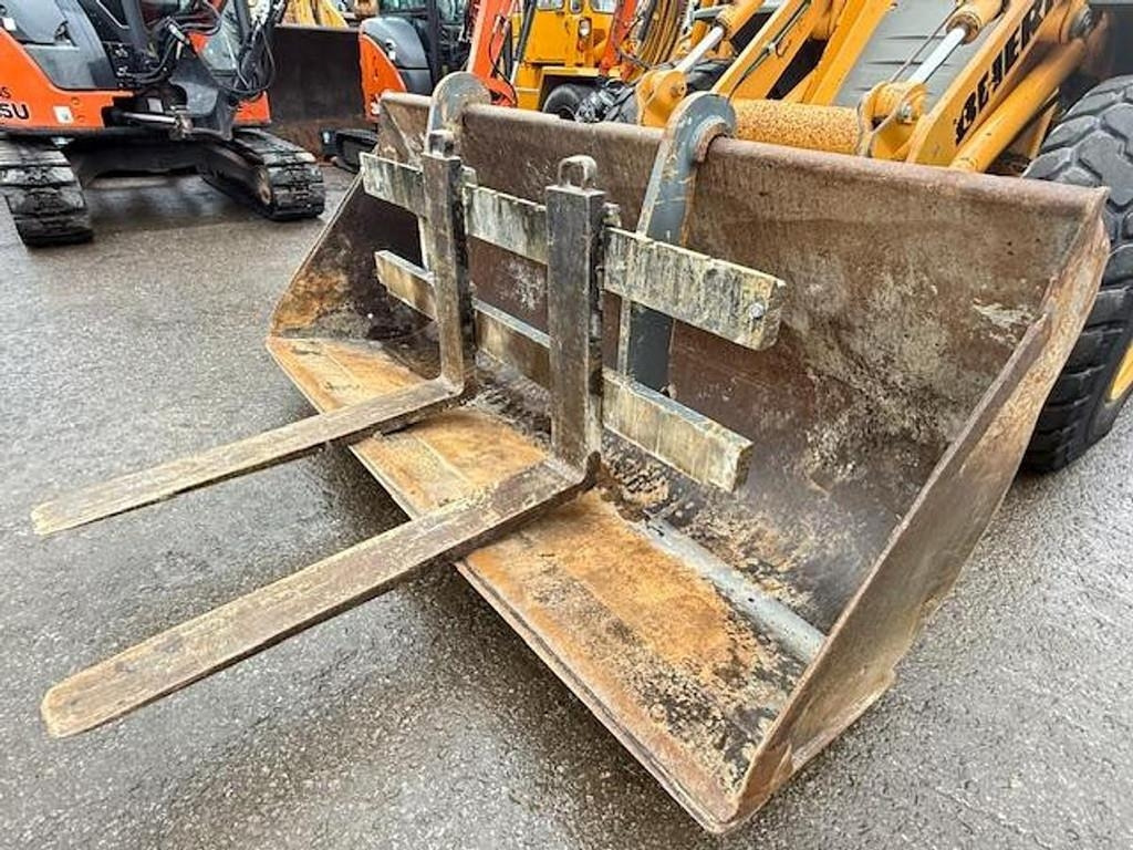 Chargeuse sur pneus Liebherr L 514 Stereo