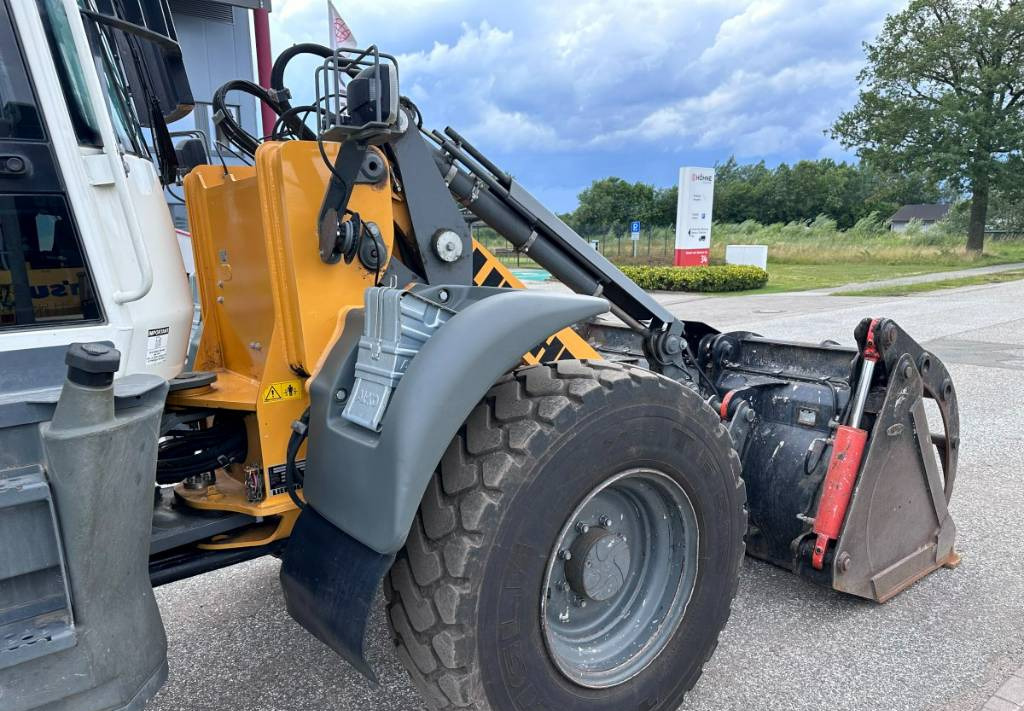 Chargeuse sur pneus Liebherr L 514 Stereo +30 Kmh Klima 3er Kreis Greifschaufel