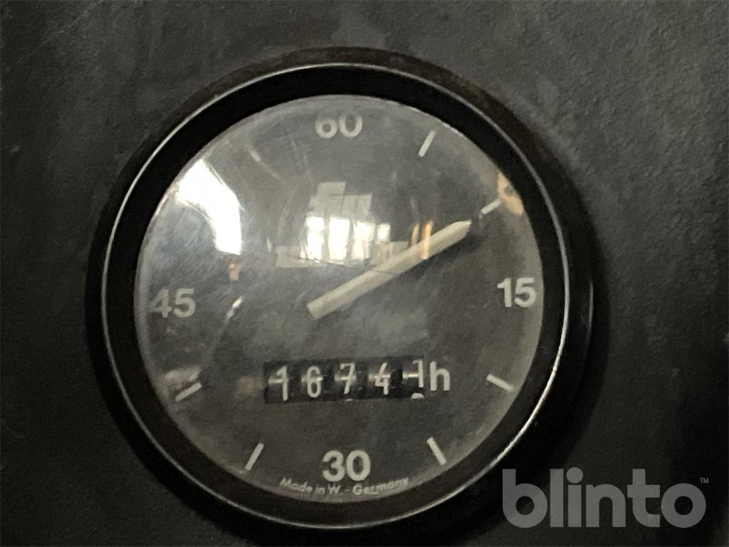 Chargeuse sur pneus Liebherr L 531 (1994)